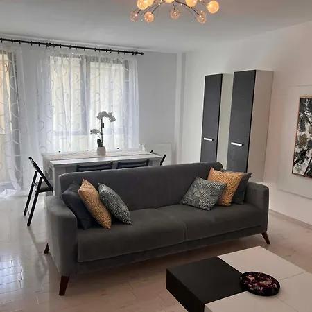 Elegant In Center * Kolozsvár