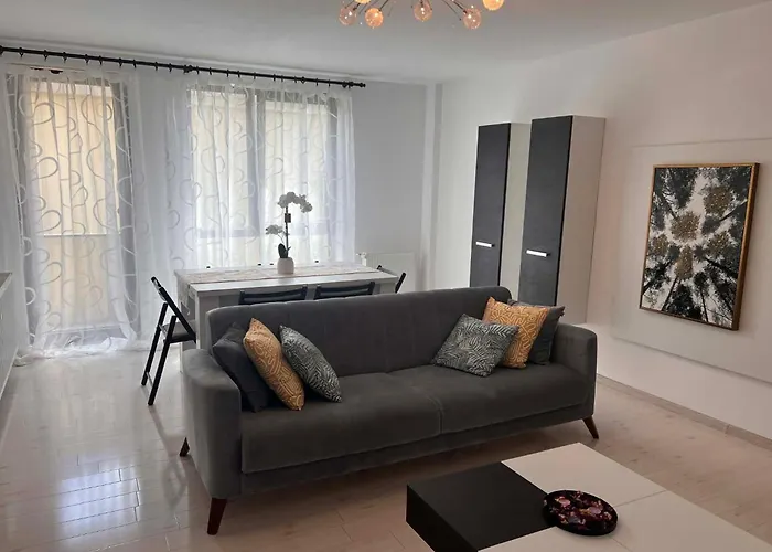 Elegant In Center * Kolozsvár